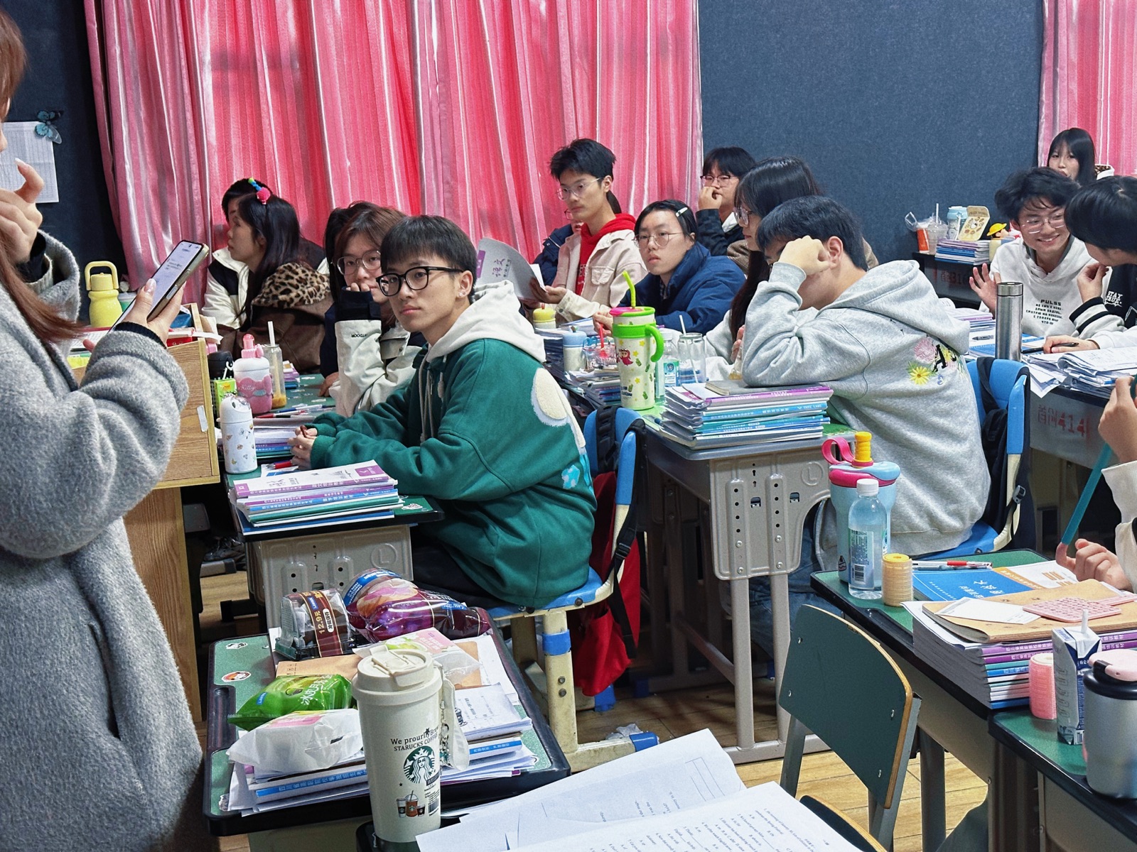 阶段激励表彰