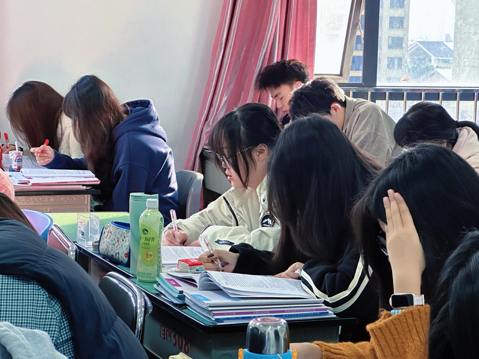集体听课画面